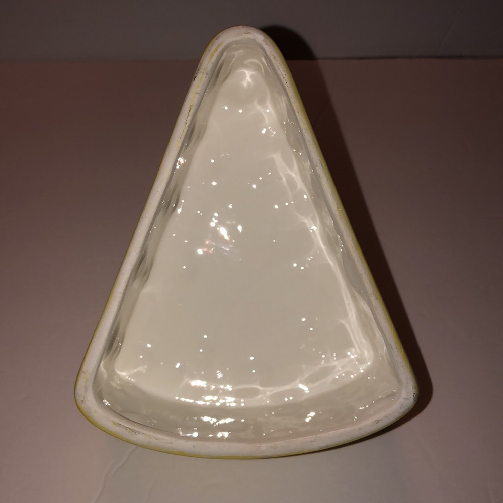 Vintage Ceramic Mouse on a Wedge of Cheese - Cracker Dish/Cheese Tray - Picture 6 of 8